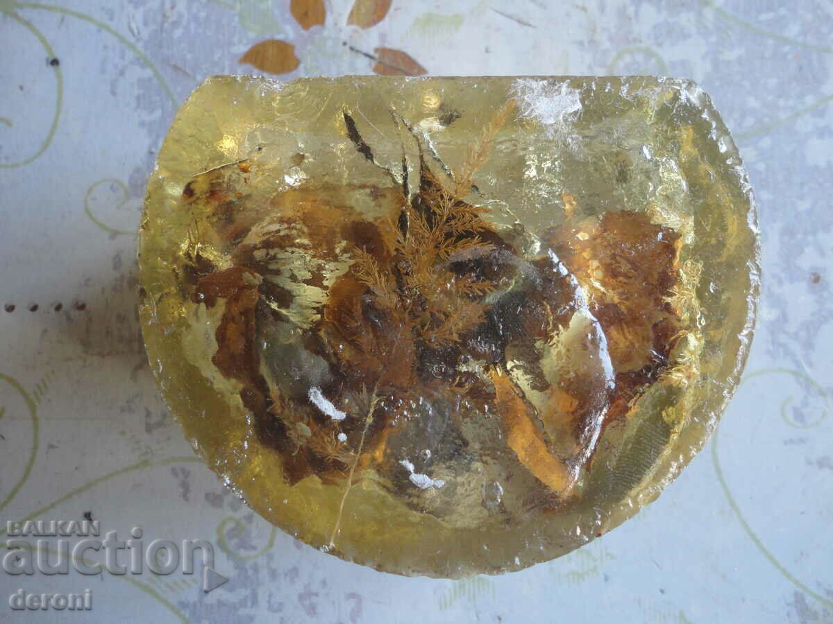 Παράδοση Κεχριμπάρι ρητίνη με εγκλείσματα 2 Παράδοση Κεχριμπάρι ρητίνη με εγκλείσματα 2