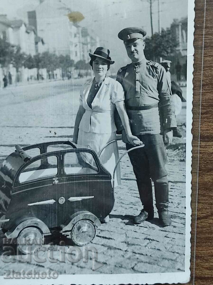 Auction Old photo Kingdom of Bulgaria - Family with a pram Auction Old photo Kingdom of Bulgaria - Family with a pram