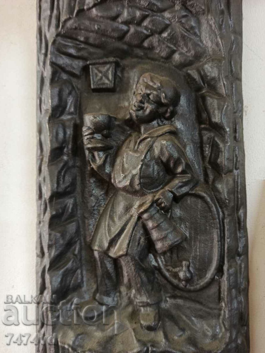 Delivery of LARGE EMBOSSED SOLID CAST IRON PANEL TAILOR Delivery of LARGE EMBOSSED SOLID CAST IRON PANEL TAILOR