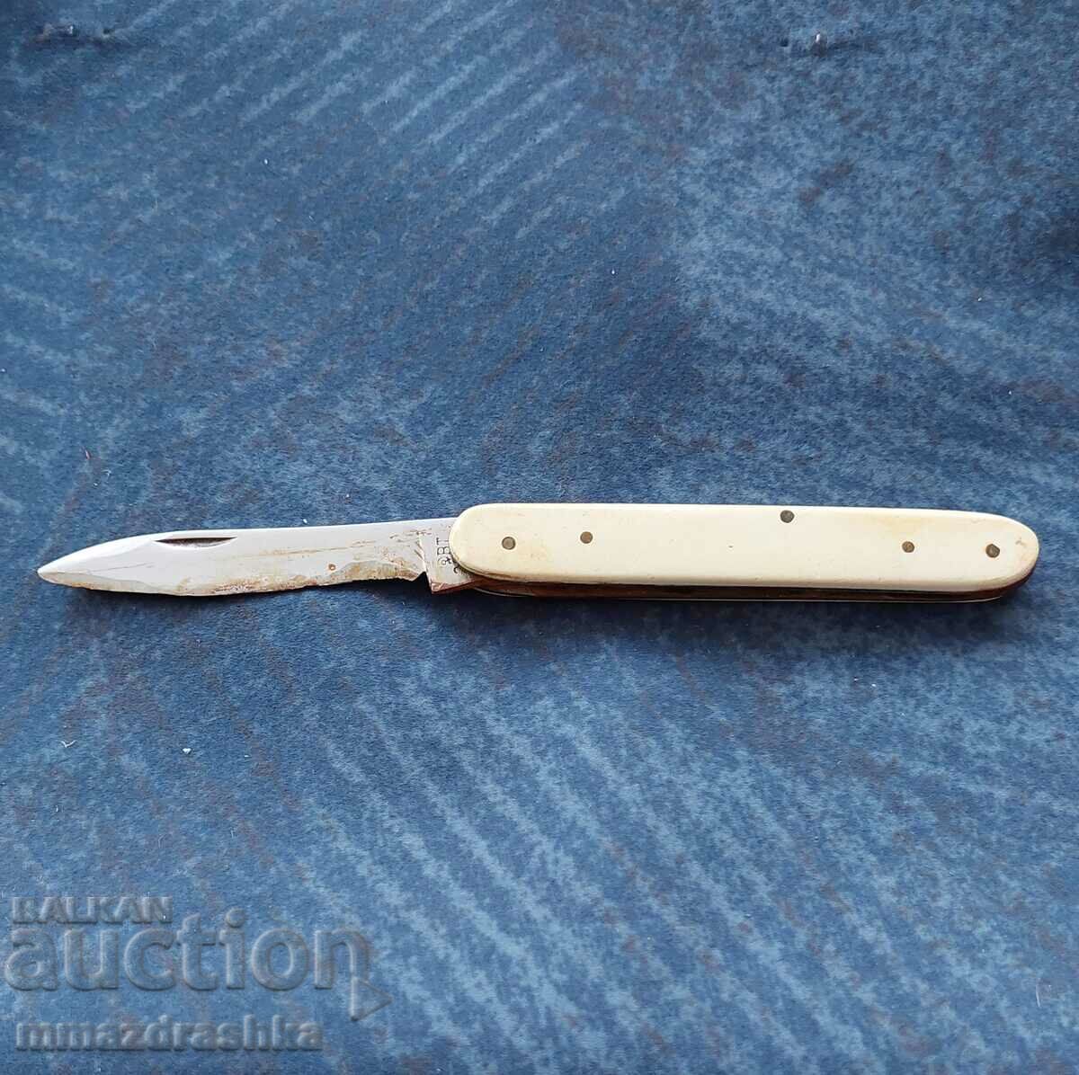Rusty BG pocket knife
