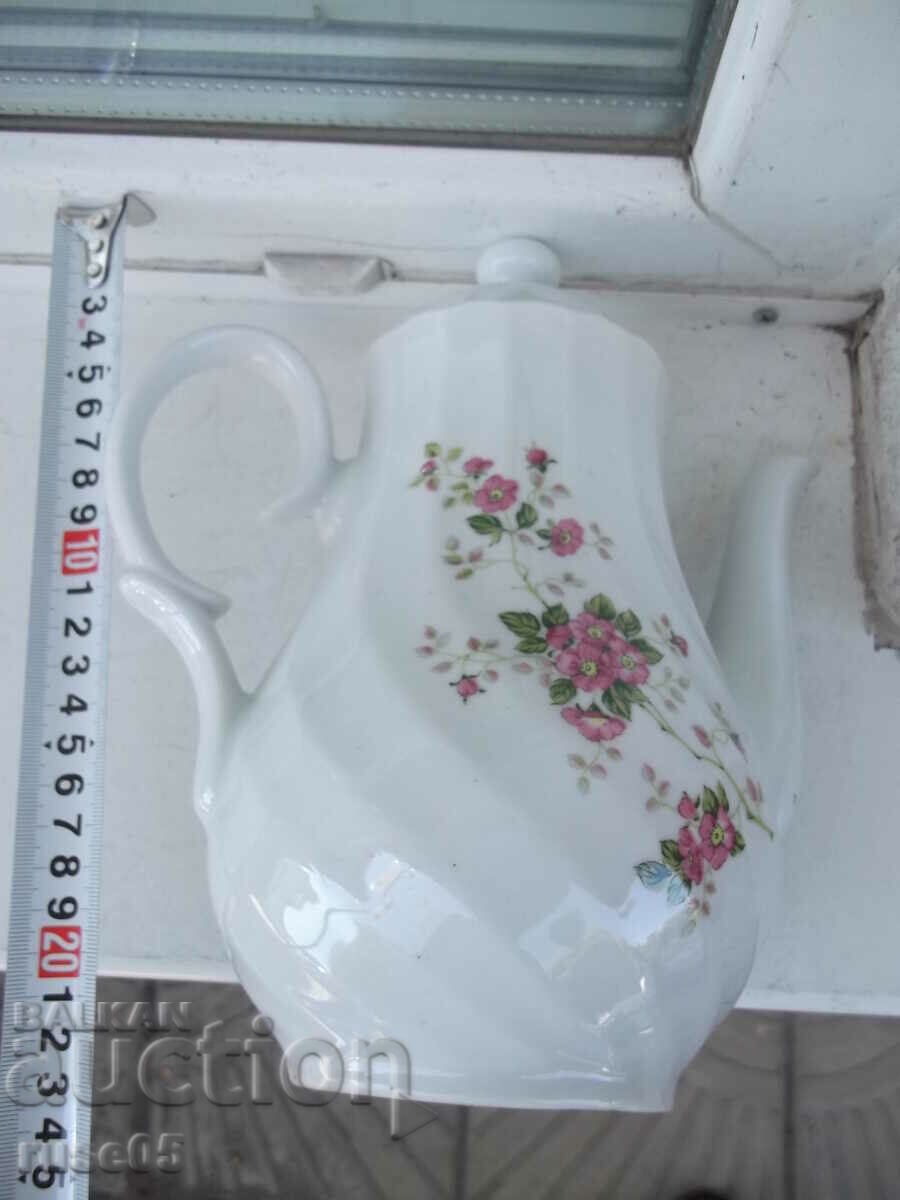 Delivery of Porcelain jug 1 liter of the sauce Delivery of Porcelain jug 1 liter of the sauce