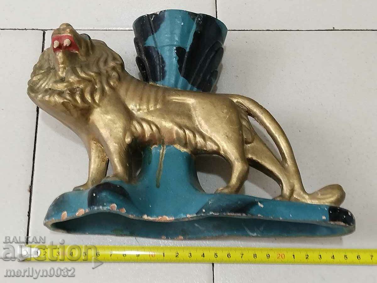 Old ceramic vase with the figure of a lion - 5 Old ceramic vase with the figure of a lion - 5