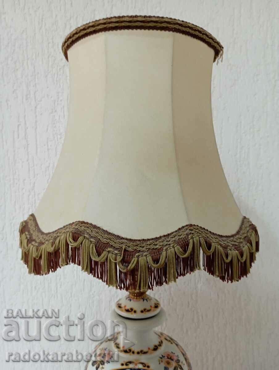 Delivery of A large beautiful antique porcelain lamp