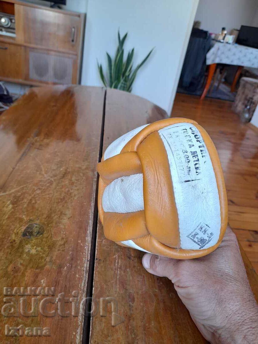 Аукцион Стара детска Спортна топка Аукцион Стара детска Спортна топка