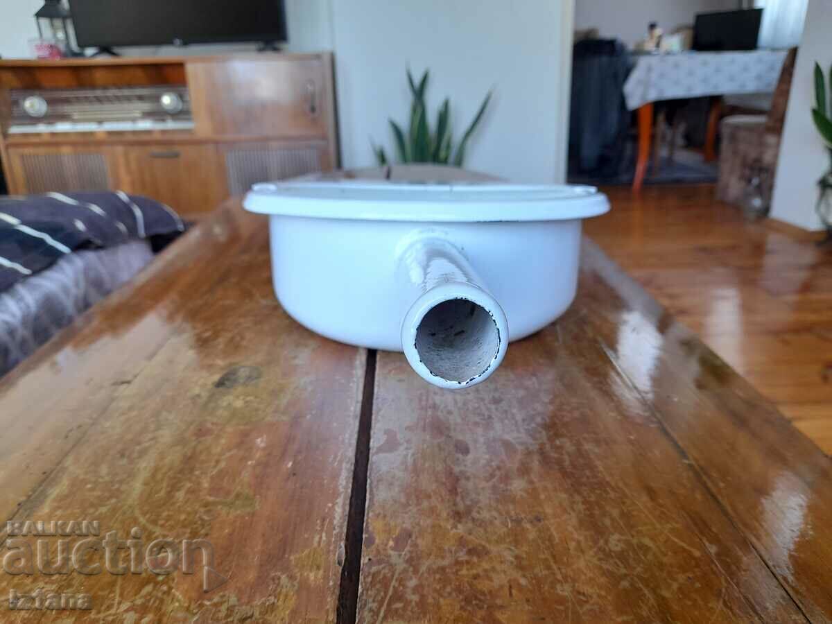 Auction Old enamelled base, Pot Auction Old enamelled base, Pot