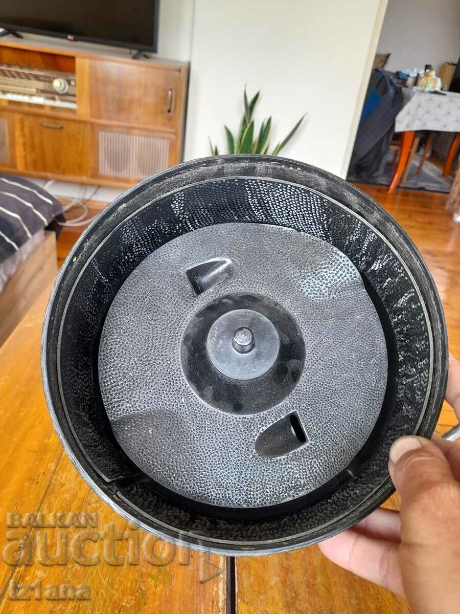 Delivery of Old fresh potato peeler Delivery of Old fresh potato peeler