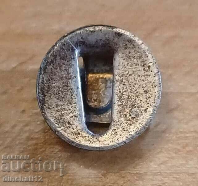 Rapid Vienna. F.C. RAPID VIENNA BUTTONHOLE with price 420.00 BGN | € 214.74 Rapid Vienna. F.C. RAPID VIENNA BUTTONHOLE with price 420.00 BGN | € 214.74