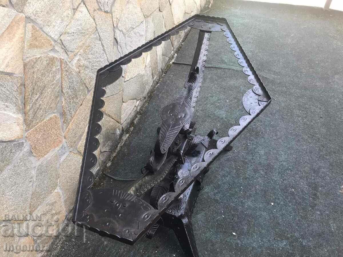 TABLE WROUGHT IRON ORNAMENTS CRAFTSMANSHIP! with price 165.00 BGN | € 84.36 TABLE WROUGHT IRON ORNAMENTS CRAFTSMANSHIP! with price 165.00 BGN | € 84.36