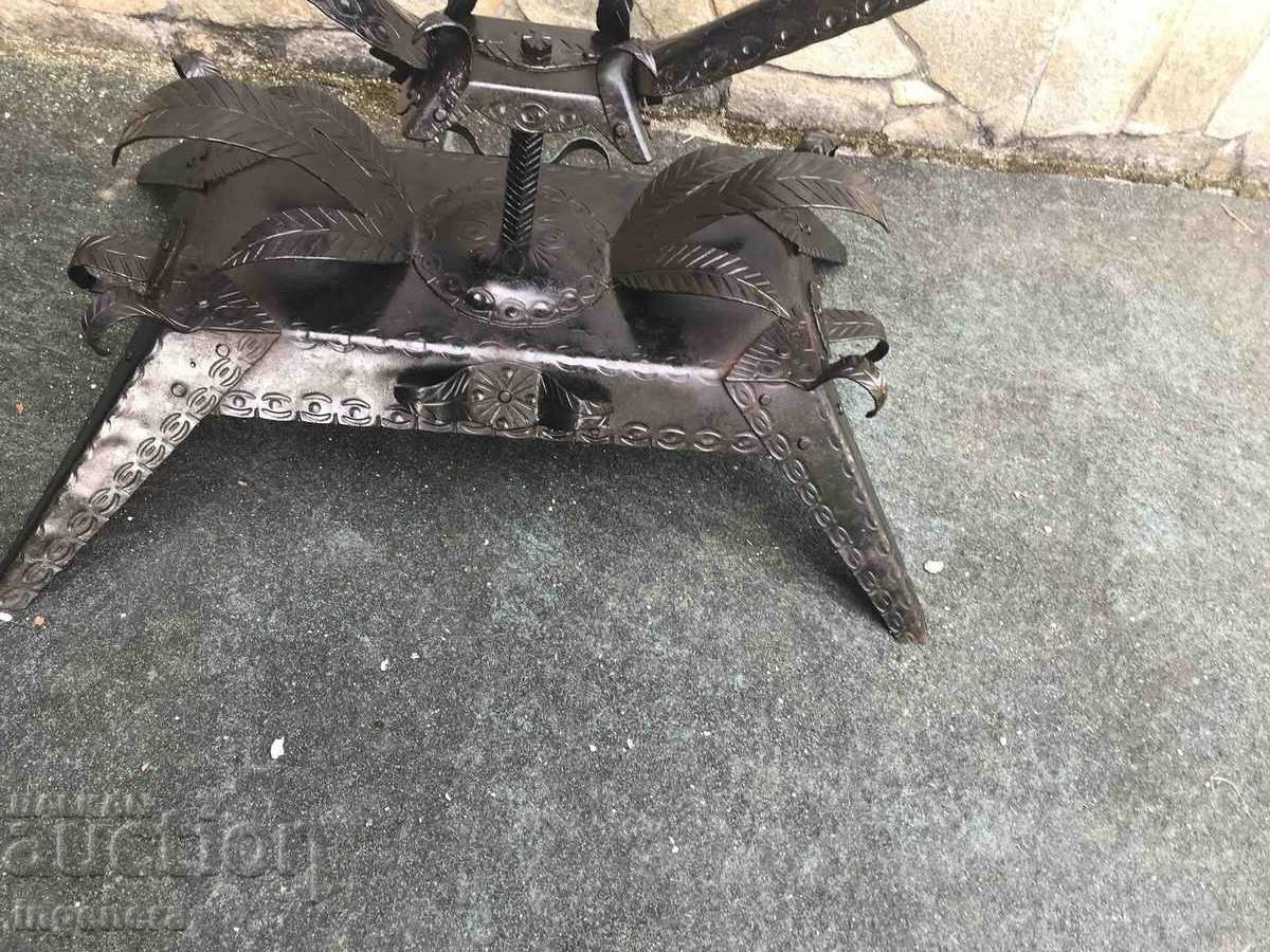 Delivery of TABLE WROUGHT IRON ORNAMENTS CRAFTSMANSHIP! Delivery of TABLE WROUGHT IRON ORNAMENTS CRAFTSMANSHIP!