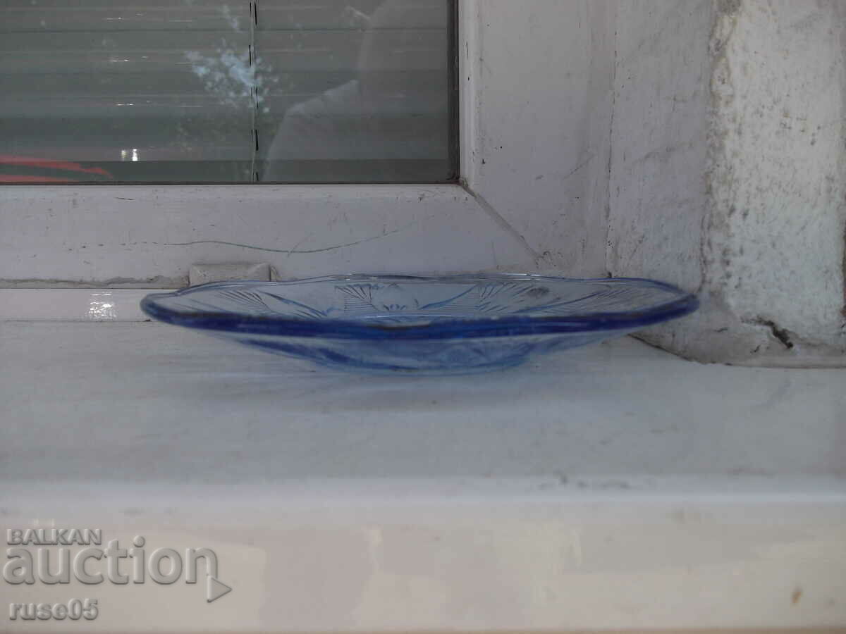 Licitație Farfurie de sticla albastru deschis de la Soca Licitație Farfurie de sticla albastru deschis de la Soca