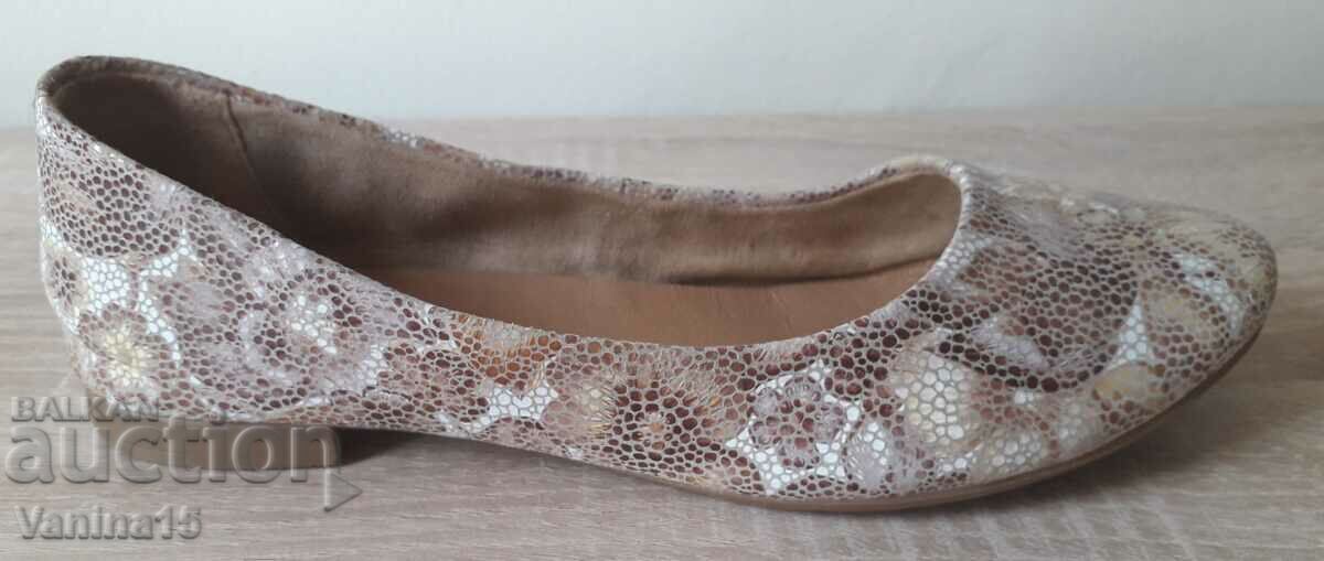 Delivery of Lasocki genuine leather shoes, 37