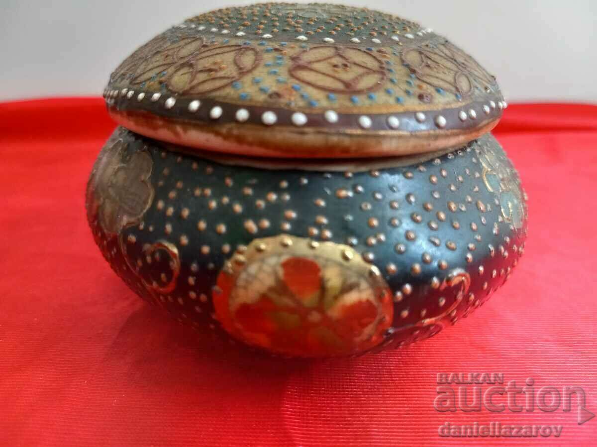 Delivery of SATSUMA Porcelain Jewelry Box Marked!