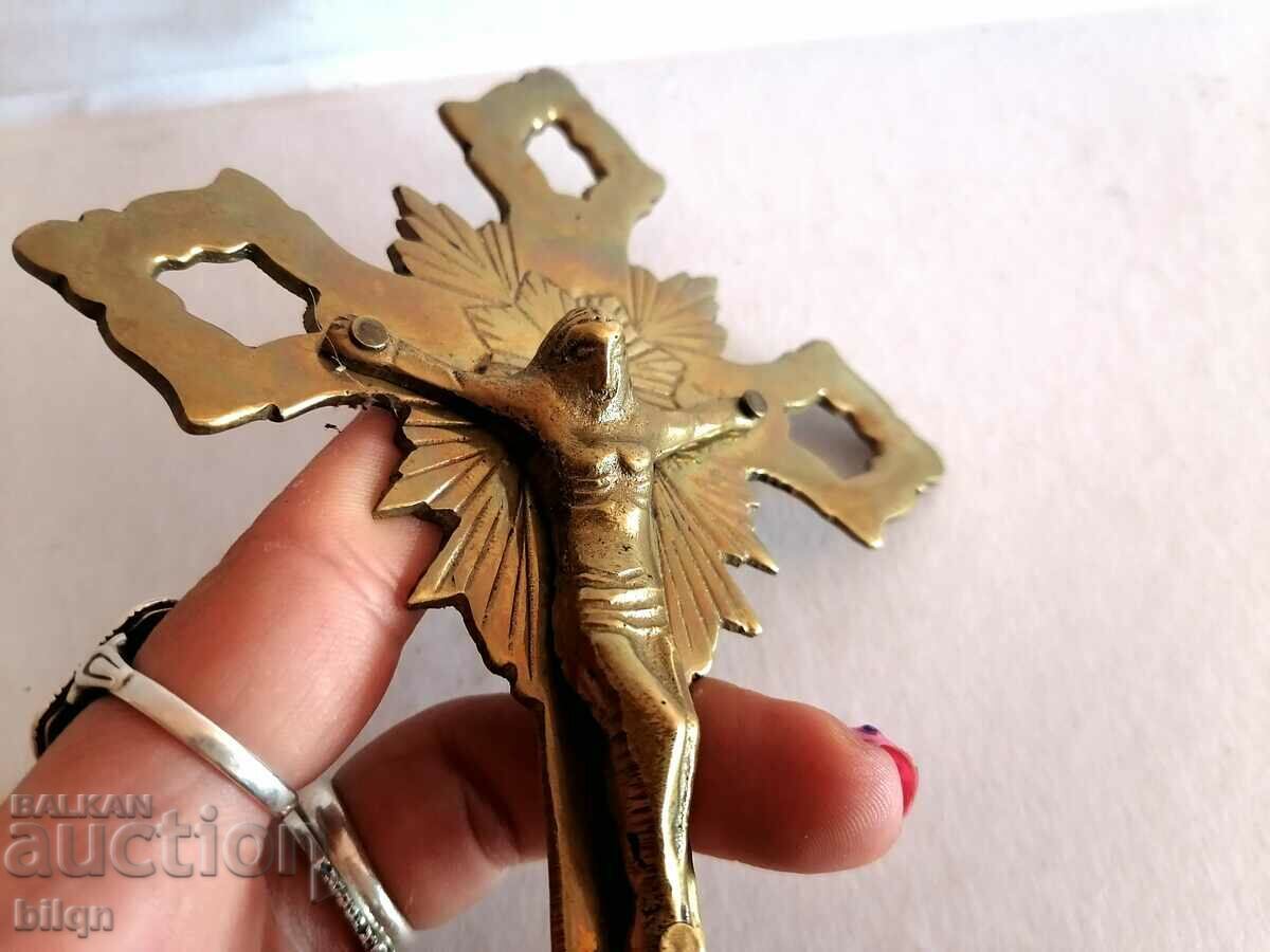 Licitație Frumos Crucifix din bronz Licitație Frumos Crucifix din bronz
