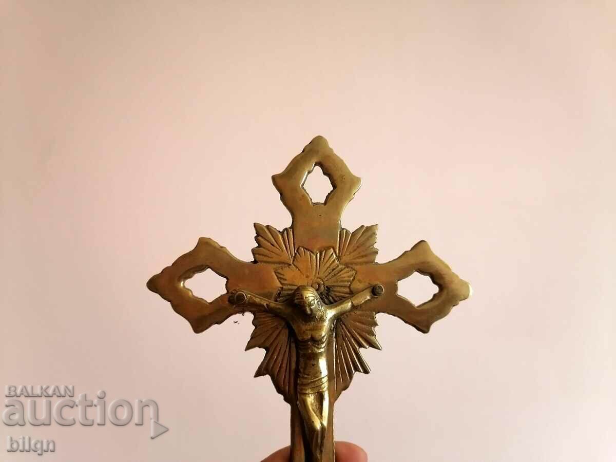 Livrarea Frumos Crucifix din bronz Livrarea Frumos Crucifix din bronz