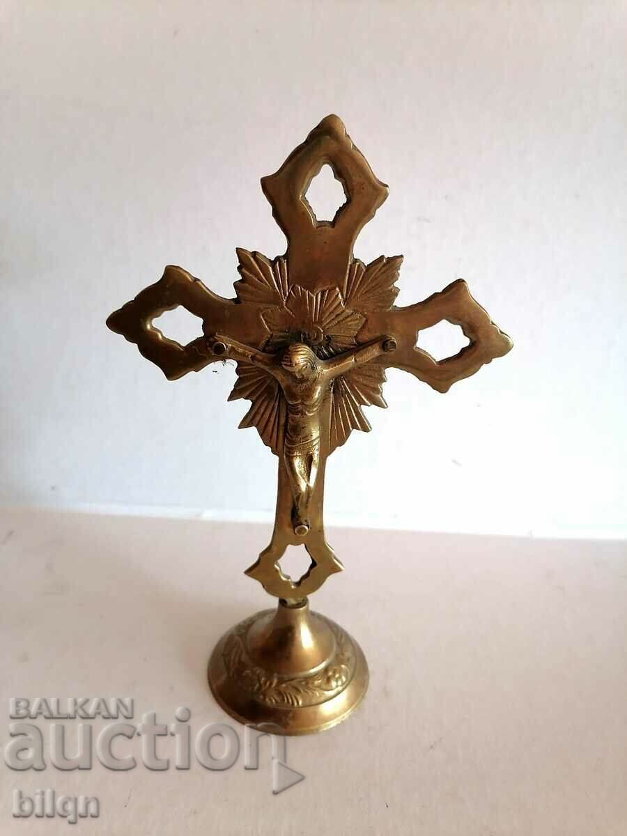 Frumos Crucifix din bronz Frumos Crucifix din bronz