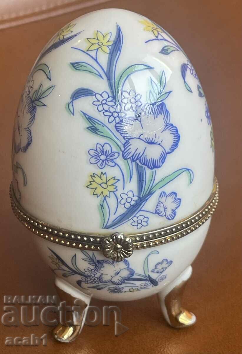 Ou de portelan pentru bijuterii