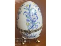 Porcelain Egg for jewelry