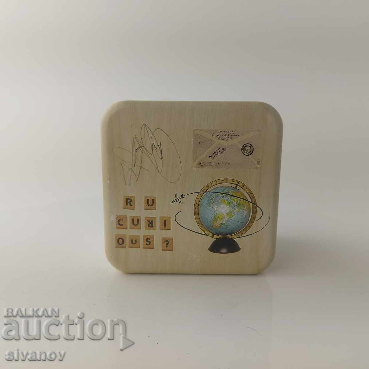 Auction  Interesting metal watch case Fossil #5591