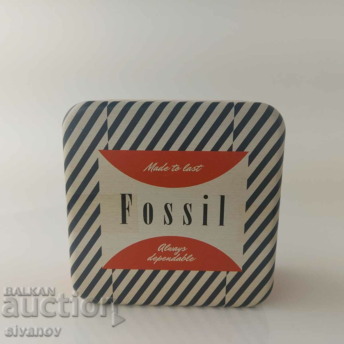 Интересна метална кутия от часовник Фосил Fossil #5592 с цена 9.99 лв. | € 5.11