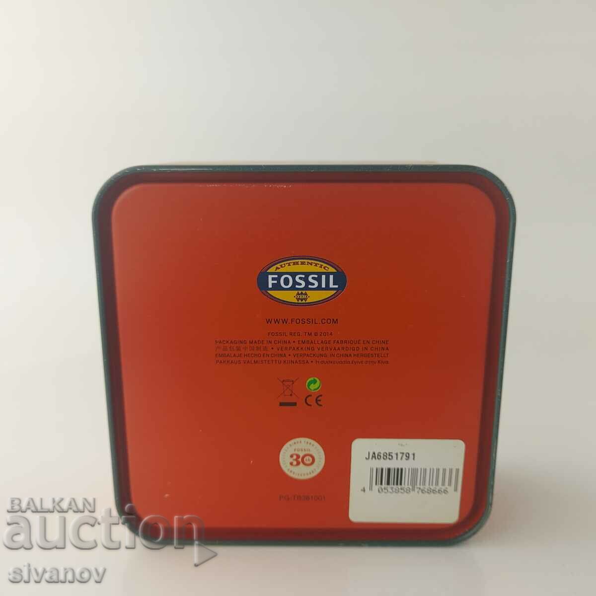 Аукцион Интересна метална кутия от часовник Фосил Fossil #5592