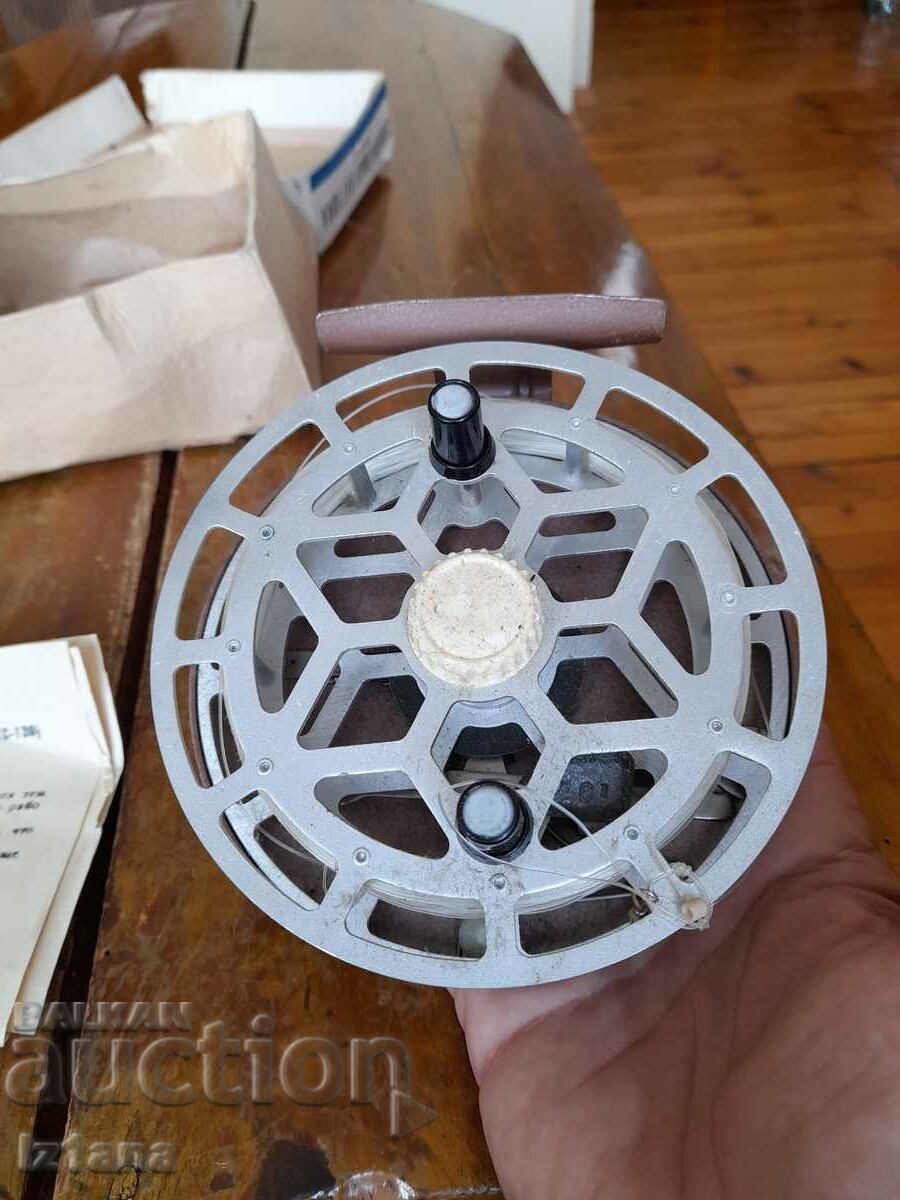 Auction Old fishing reel KS 130 Auction Old fishing reel KS 130