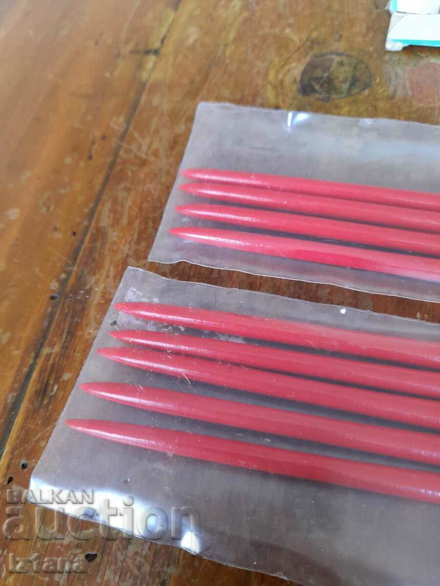 Old brush, paint brushes - 6 Old brush, paint brushes - 6