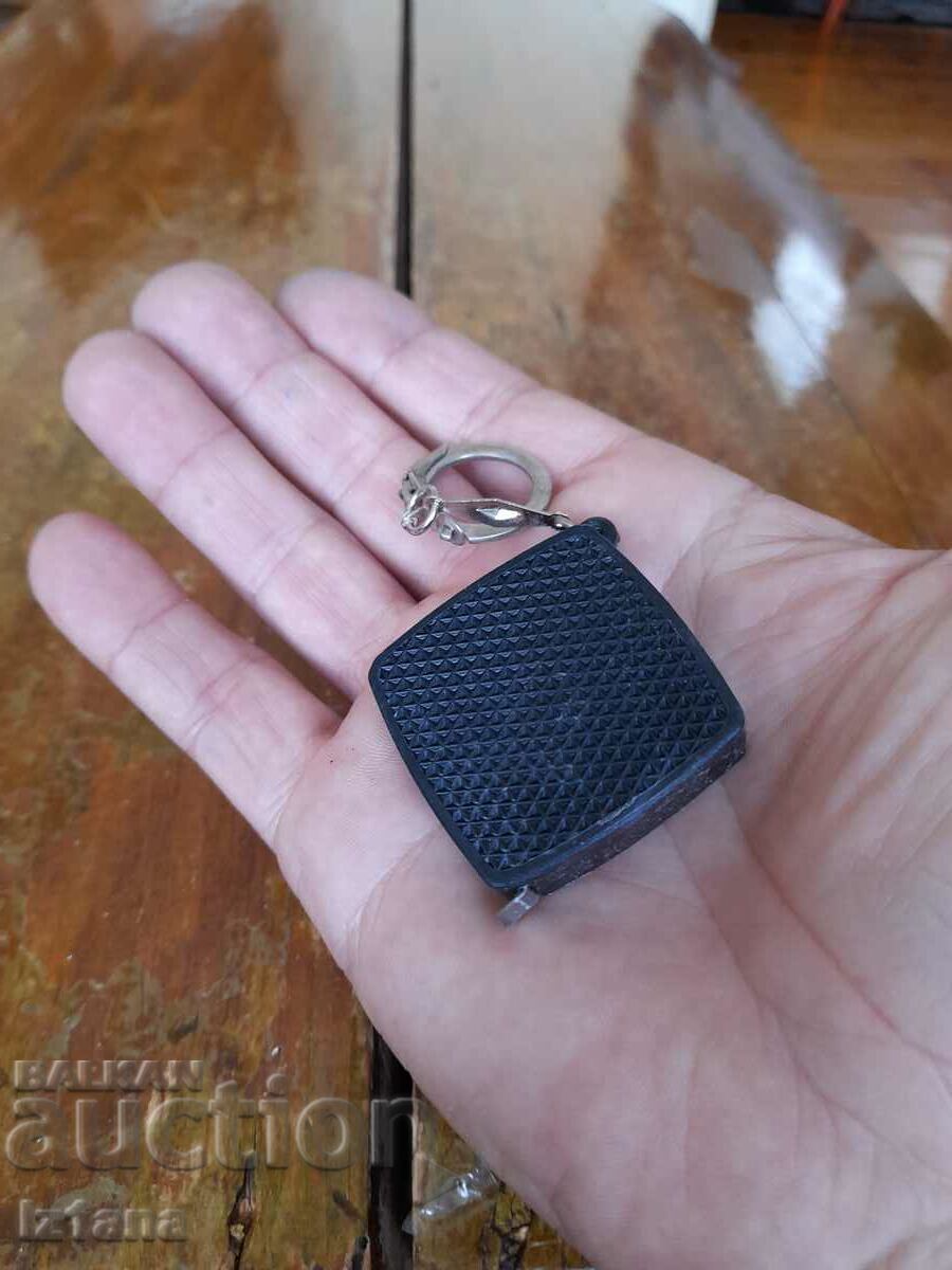 Auction Old tape measure, Sport Toto key ring Auction Old tape measure, Sport Toto key ring