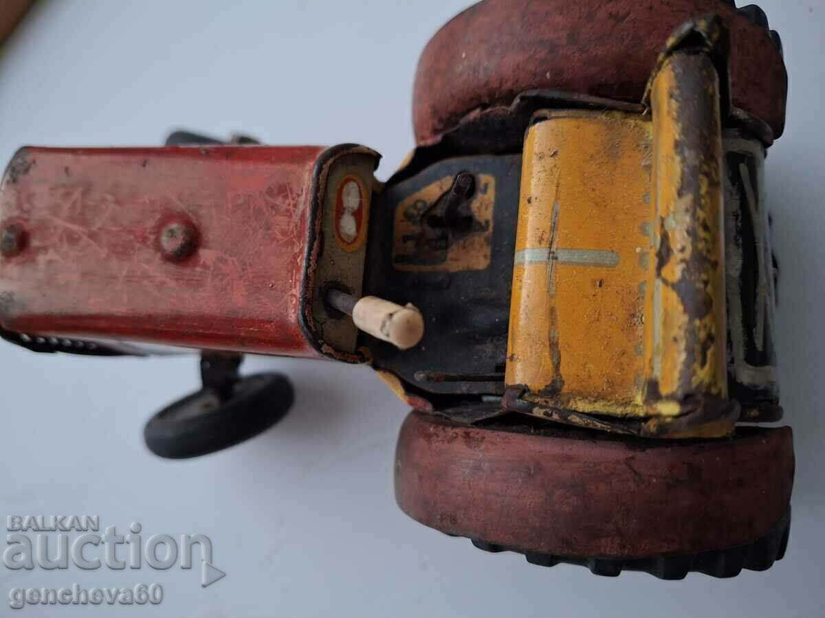 Old children's toy - tin tractor - 6 Old children's toy - tin tractor - 6