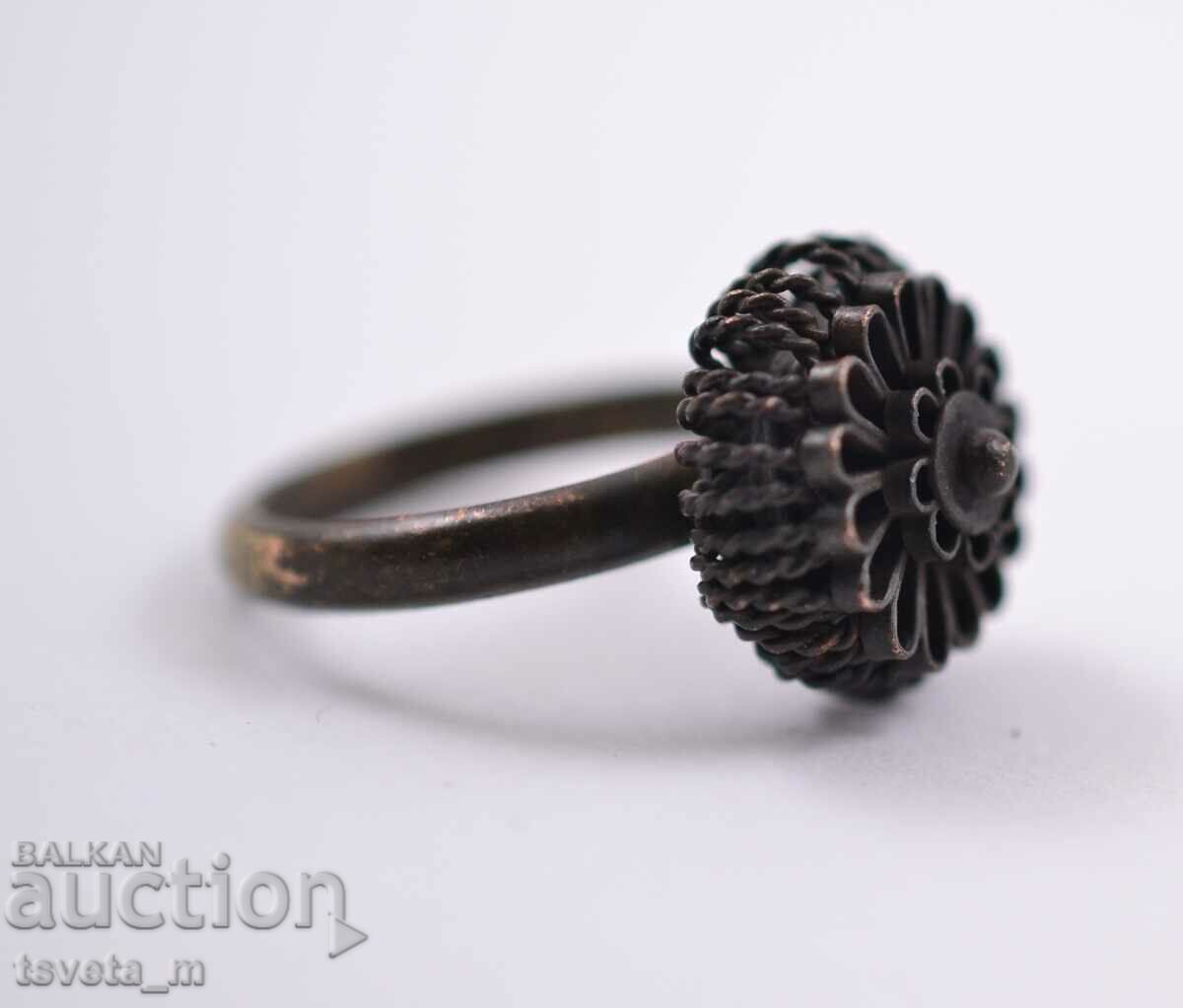 Delivery of Antique ring, filigree