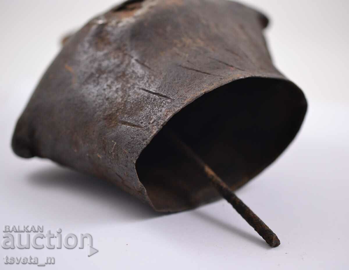 Delivery of CHAN, BELL, BELL Delivery of CHAN, BELL, BELL