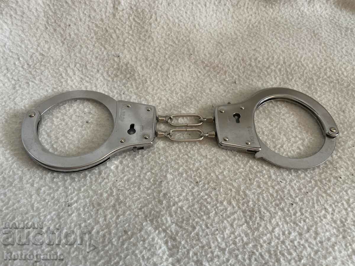 BZC retro handcuffs