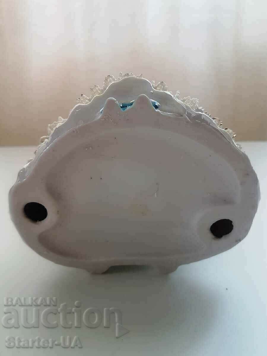 EXCELENTĂ FIGURĂ DE PORCELAN DE EPOCA "MUZICIAN PE Fotoliu" - 5 EXCELENTĂ FIGURĂ DE PORCELAN DE EPOCA "MUZICIAN PE Fotoliu" - 5