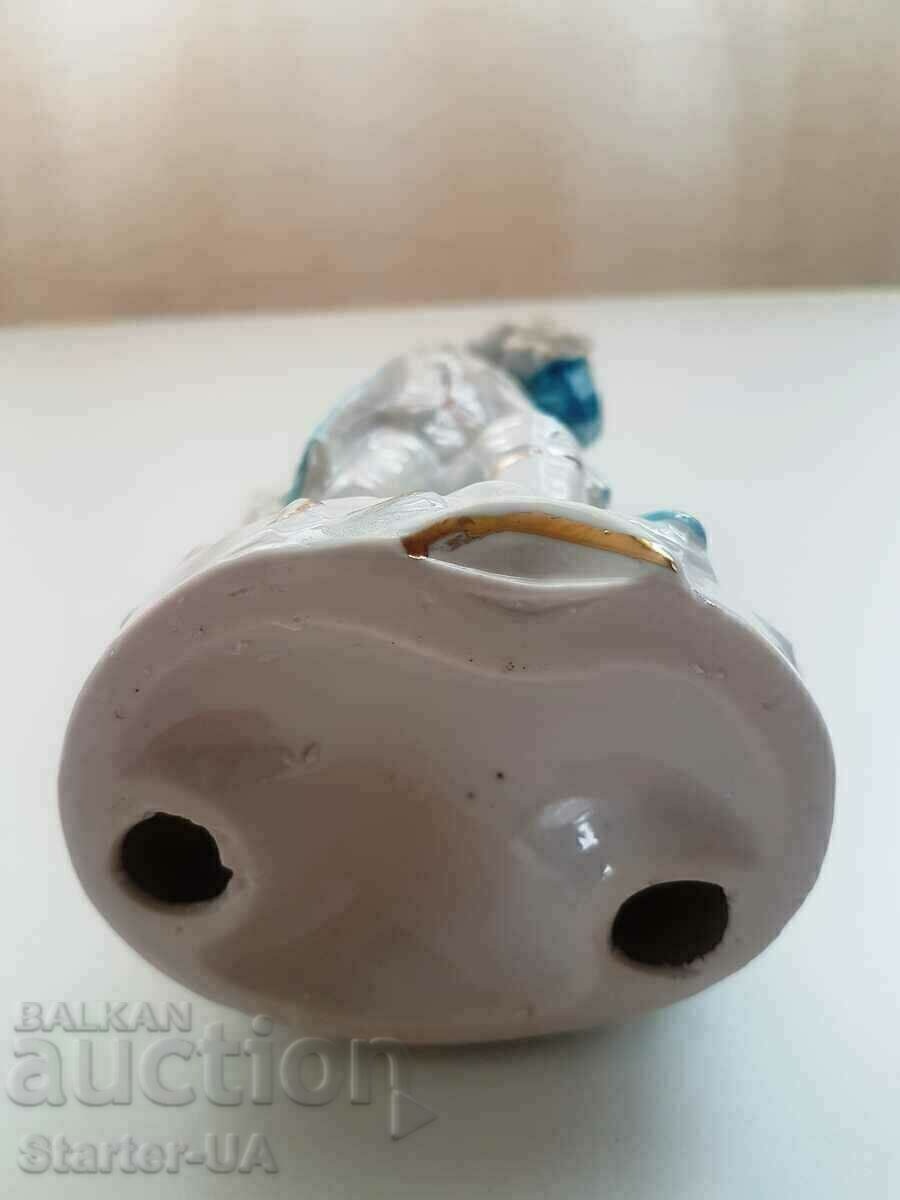 EXCELLENT VINTAGE PORCELAIN FIGURE "NOBLEMAN" - 5