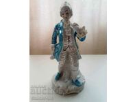 EXCELLENT VINTAGE PORCELAIN FIGURE "NOBLEMAN"