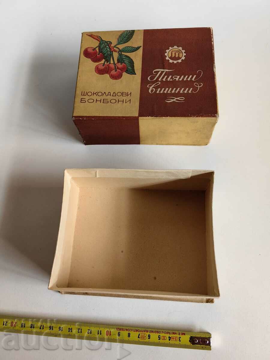 DRUNK CHERRIES CHOCOLATE CANDY EMPTY BOX SOC WOUNDED with price 65.00 BGN | € 33.23