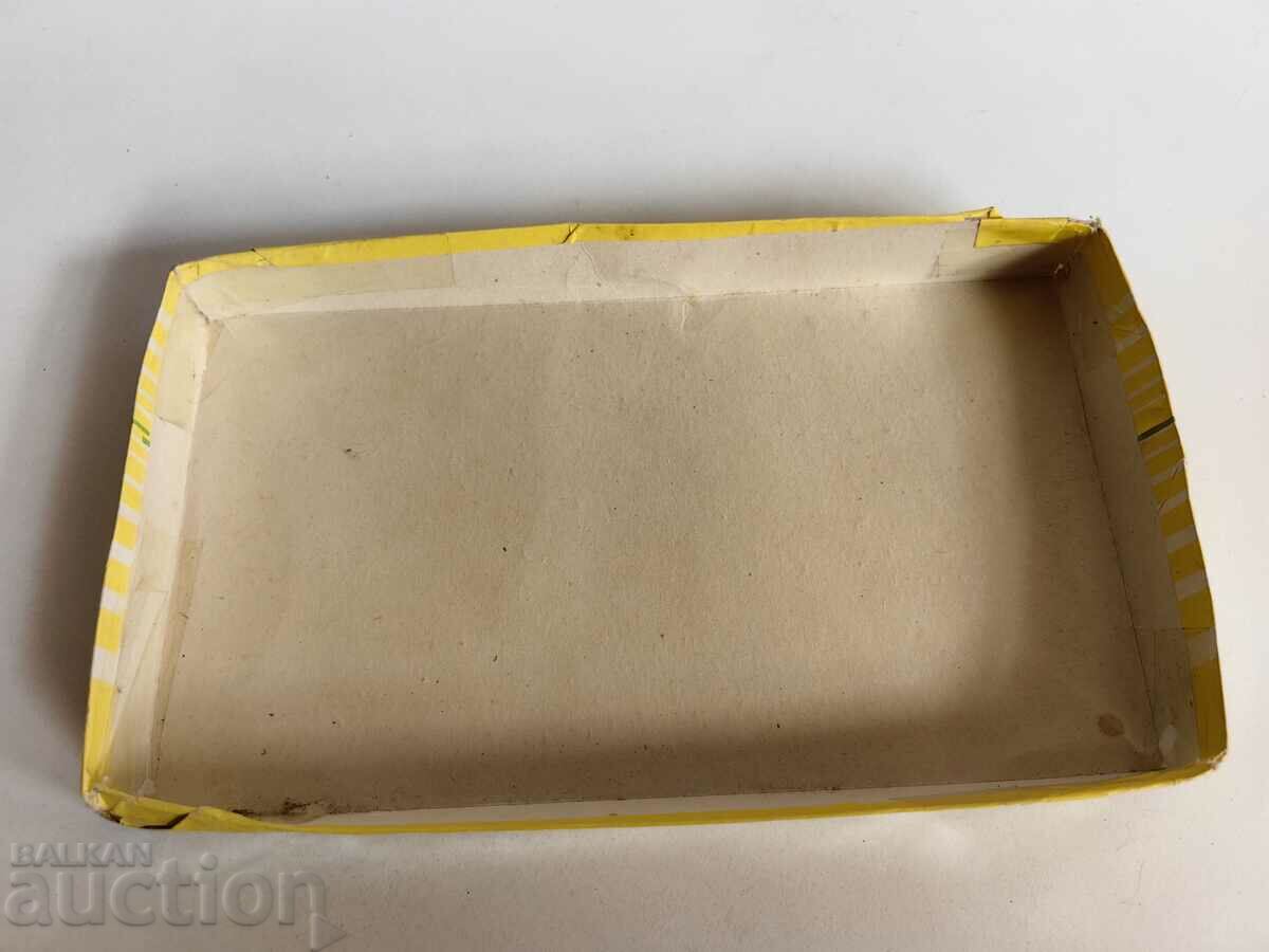 LILIA CHOCOLATE CANDY DIP SOC REPUBLIC BOX LID - 6 LILIA CHOCOLATE CANDY DIP SOC REPUBLIC BOX LID - 6