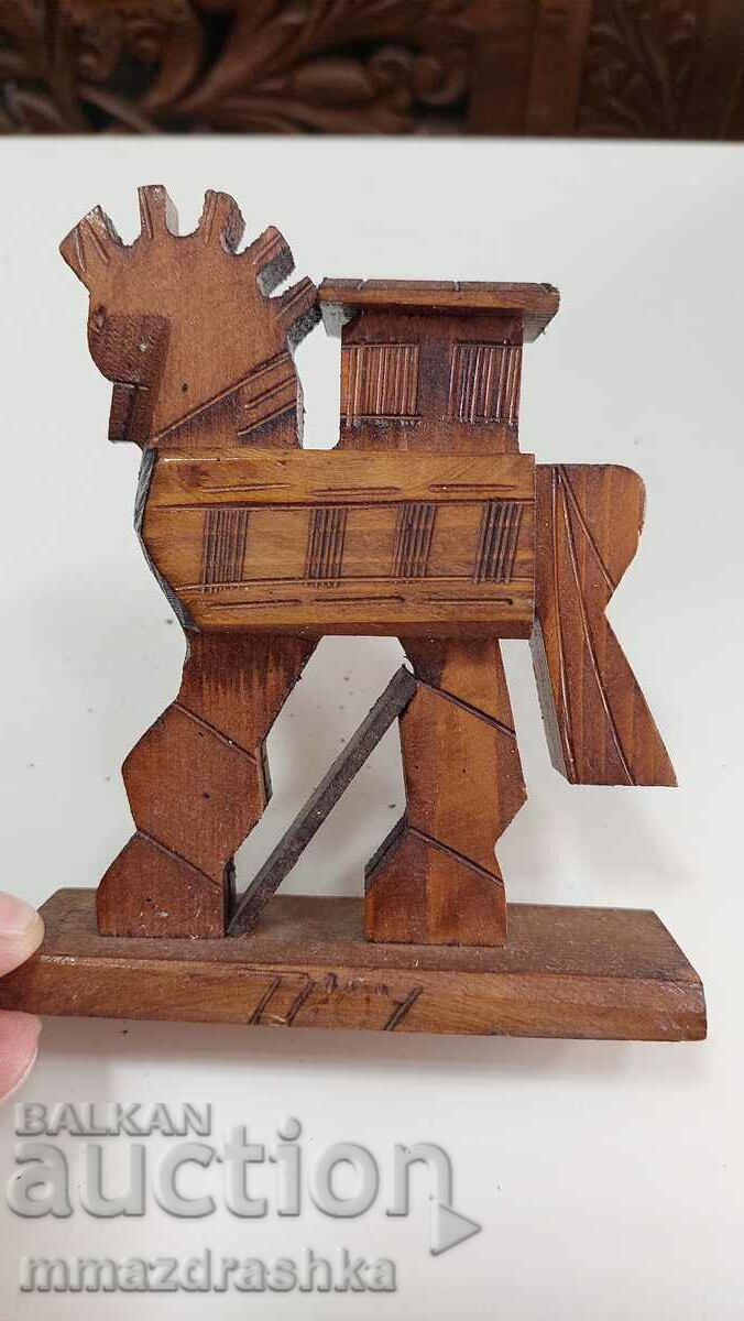 Wooden Trojan horse