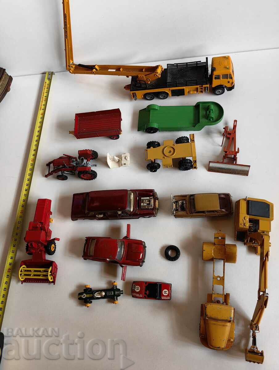 LOT OF RARE METAL CARTS WITH MISSING MATCHBOX CART AND OTHERS