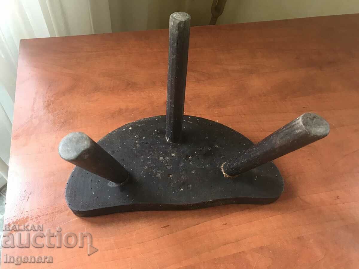 CHAIR THREE LEGGED CHAIR SOLID WOOD ANTIQUE - 5