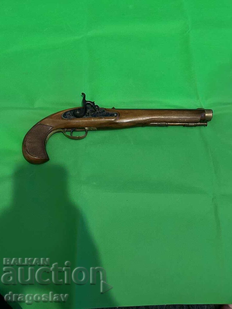 Kentucky caliber .45 capsule pistol, Spain