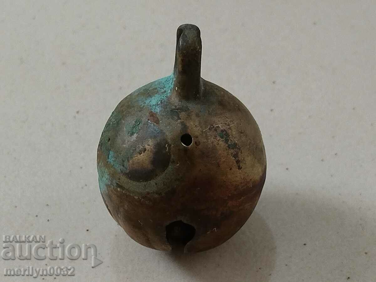 Delivery of Early 20th century bronze "nut" type horse cart bell Delivery of Early 20th century bronze "nut" type horse cart bell