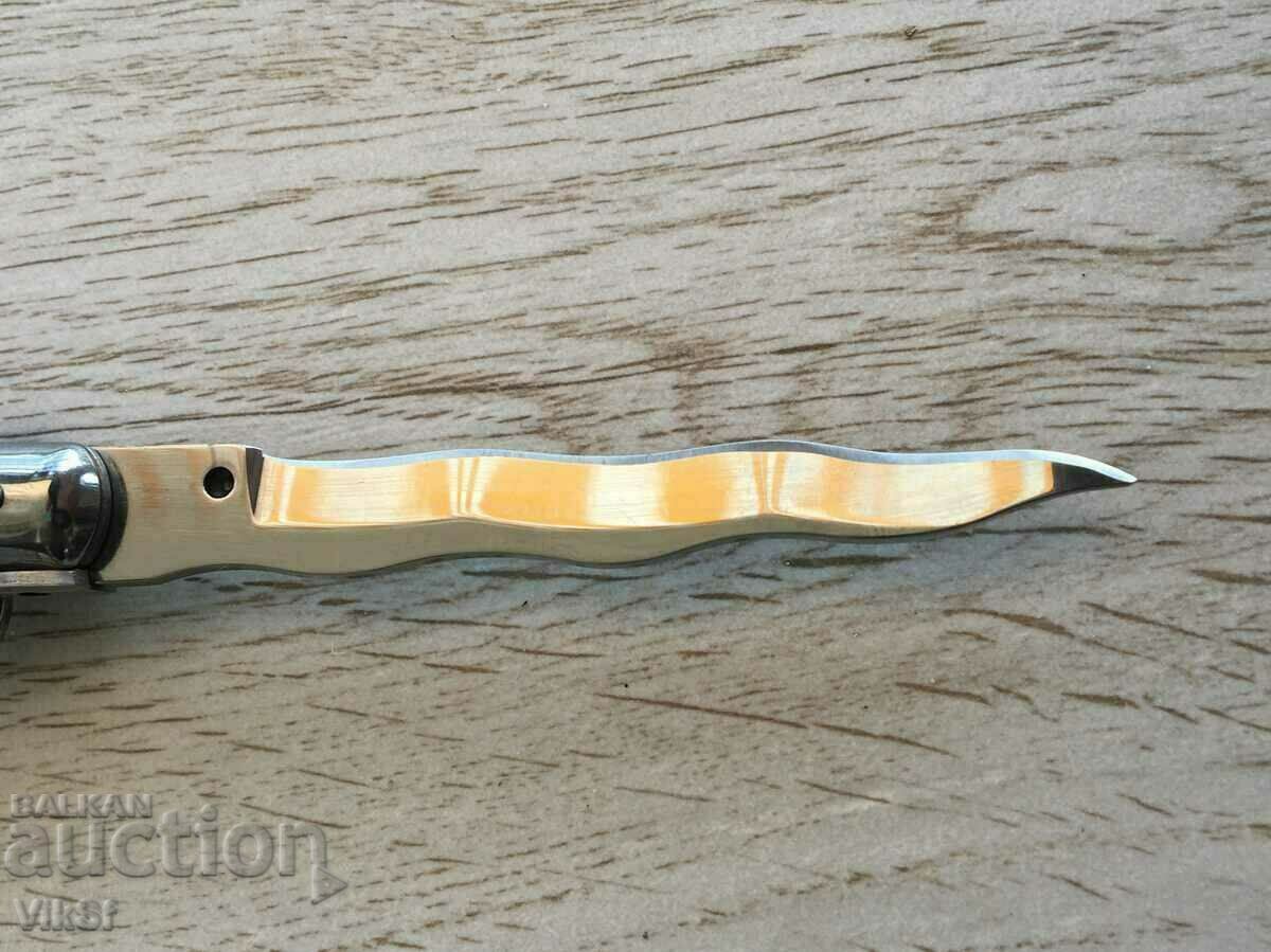 Folding automatic knife stiletto 100x224 mm-serpentine with price 22.50 BGN | € 11.50 Folding automatic knife stiletto 100x224 mm-serpentine with price 22.50 BGN | € 11.50