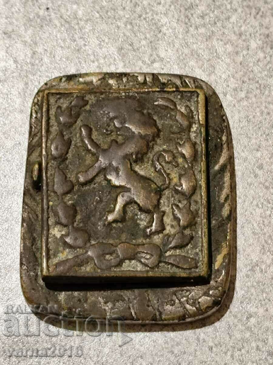 Χάλκινο υλικό για μια κλειδαριά από ένα χρηματοκιβώτιο Tsarskoe Vreme με τιμή 80.00 BGN | € 40.90