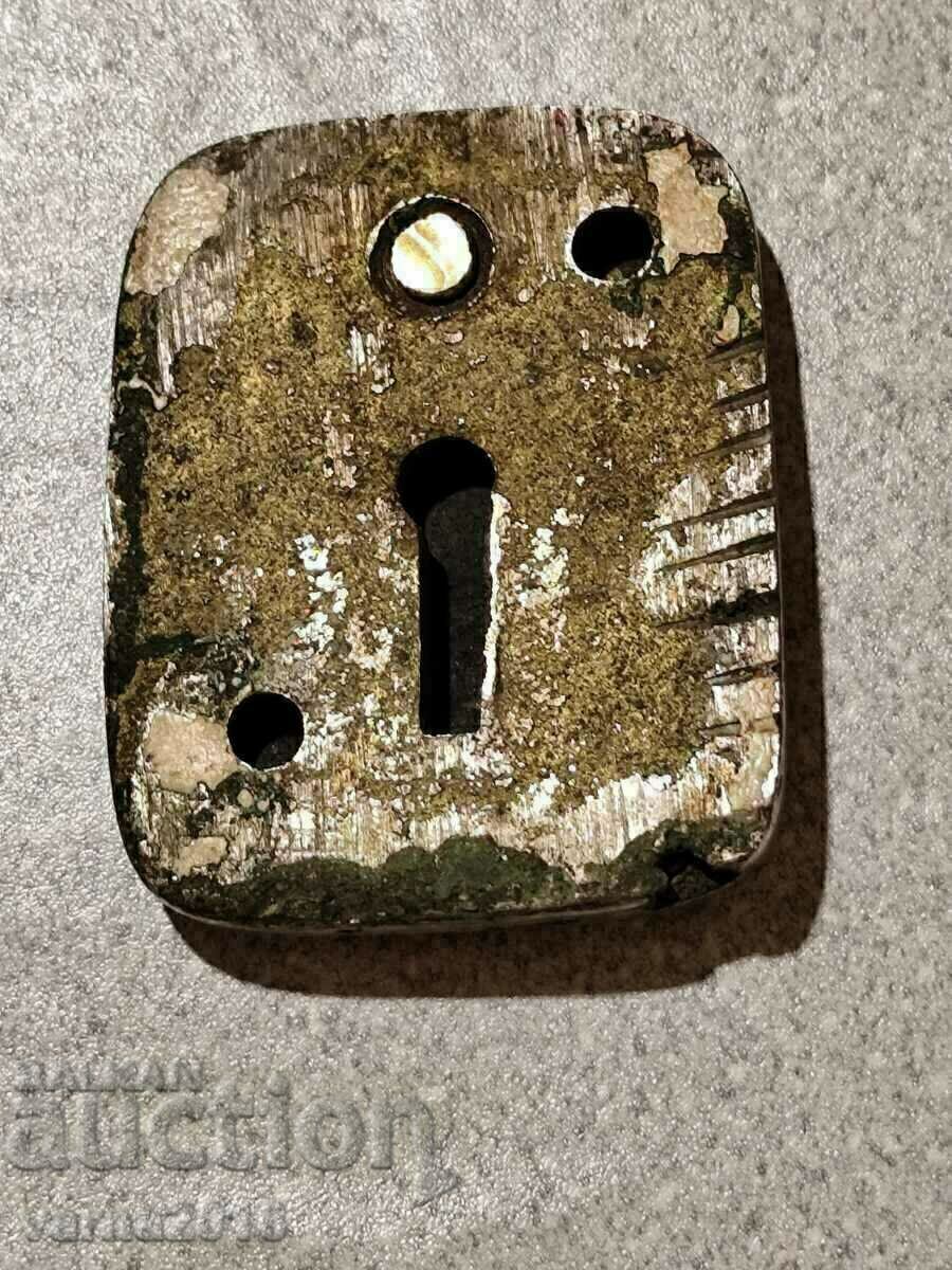 Παράδοση Χάλκινο υλικό για μια κλειδαριά από ένα χρηματοκιβώτιο Tsarskoe Vreme