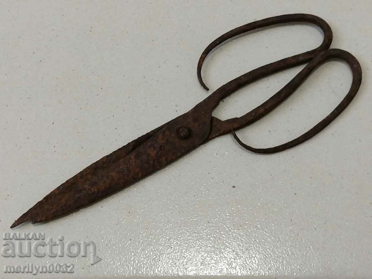 Antique forged scissors wrought iron scissors - 7 Antique forged scissors wrought iron scissors - 7