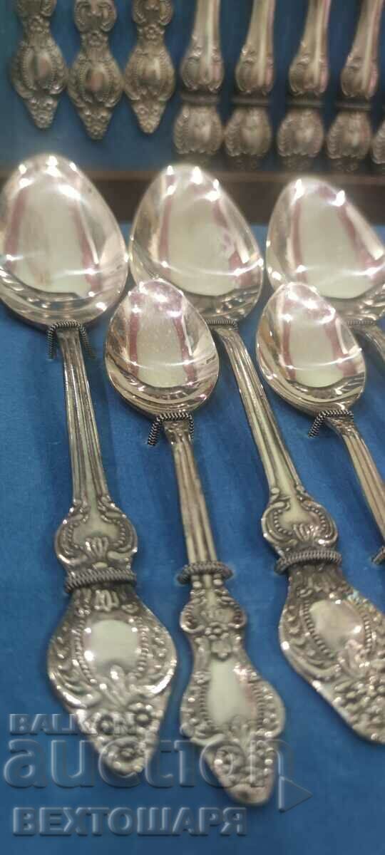 ΣΕΤ ΑΡΙΣΤΟΚΡΑΤΙΚΩΝ ΡΩΣΙΚΩΝ μαχαιροπήρουνων ΑΝΤΙΚΕ - 5 ΣΕΤ ΑΡΙΣΤΟΚΡΑΤΙΚΩΝ ΡΩΣΙΚΩΝ μαχαιροπήρουνων ΑΝΤΙΚΕ - 5