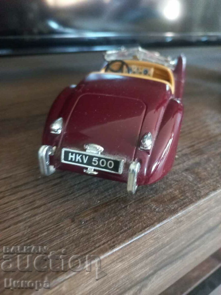 METAL TRUCK JAGUAR XK 12O 1948 BURAGO 1/24 with price 120.00 BGN | € 61.36 METAL TRUCK JAGUAR XK 12O 1948 BURAGO 1/24 with price 120.00 BGN | € 61.36