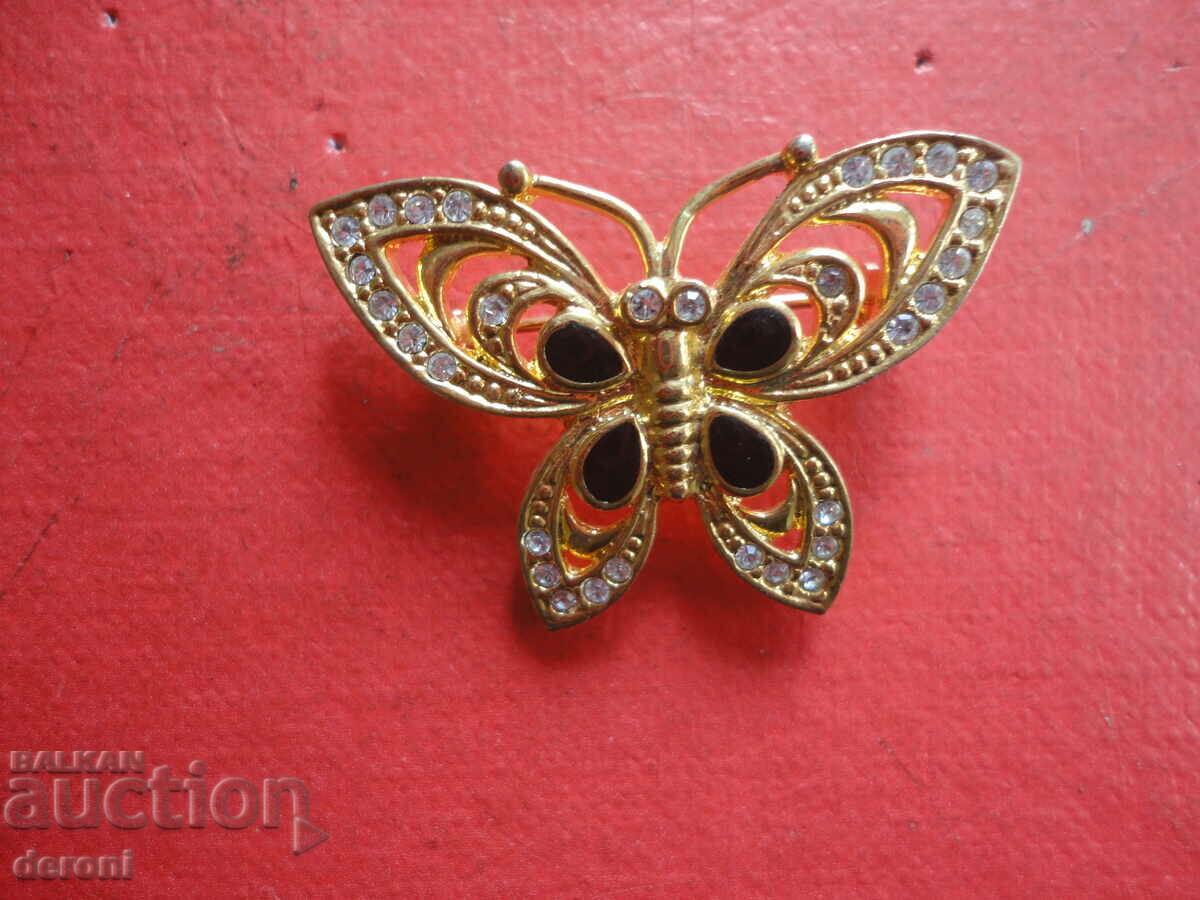 Great gold plated brooch with 40 stones with price 10.00 BGN | € 5.11 Great gold plated brooch with 40 stones with price 10.00 BGN | € 5.11
