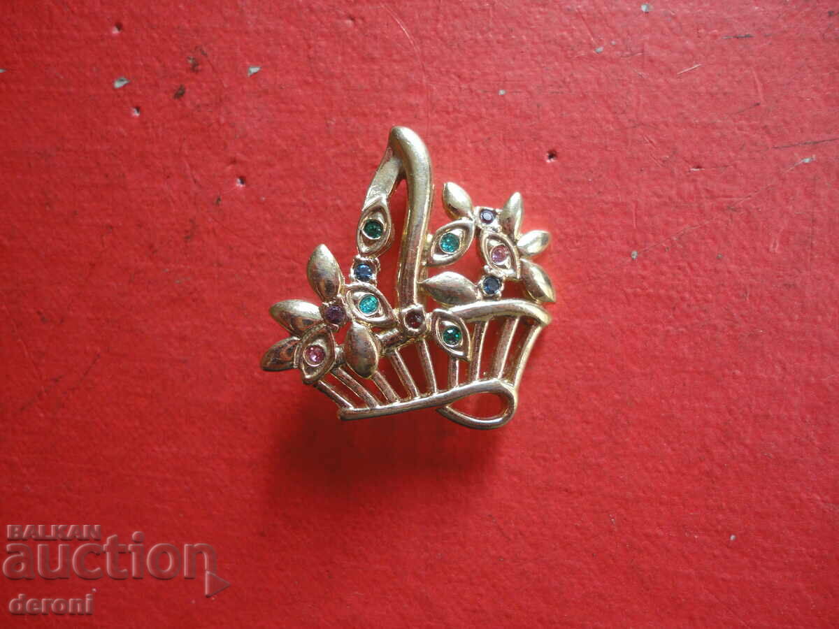 Delivery of Great gold plated brooch with 41 stones Delivery of Great gold plated brooch with 41 stones