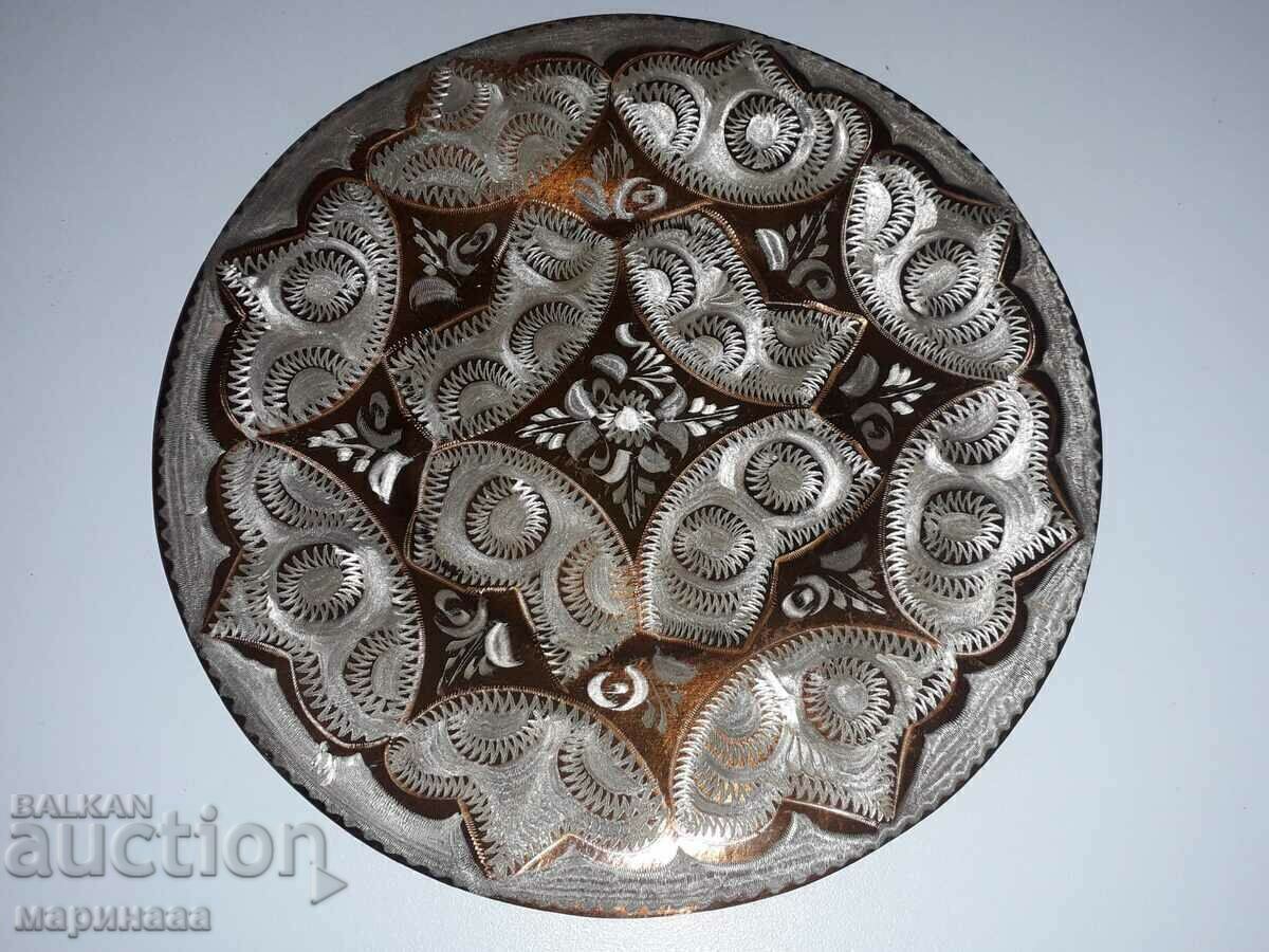 МЕДНА ЧИНИЯ ЗА СТЕНА МЕДНА ЧИНИЯ ЗА СТЕНА